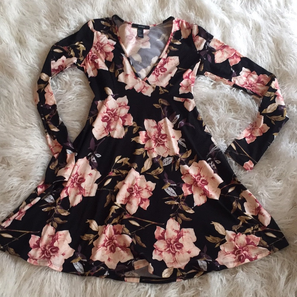 Floral Black Mini Dress Small